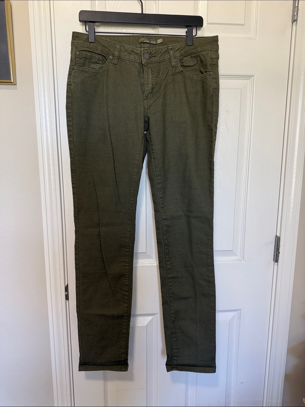 Prana Women’s Kara jeans in Cargo green skinny low rise stretchy Sz 10 EUC